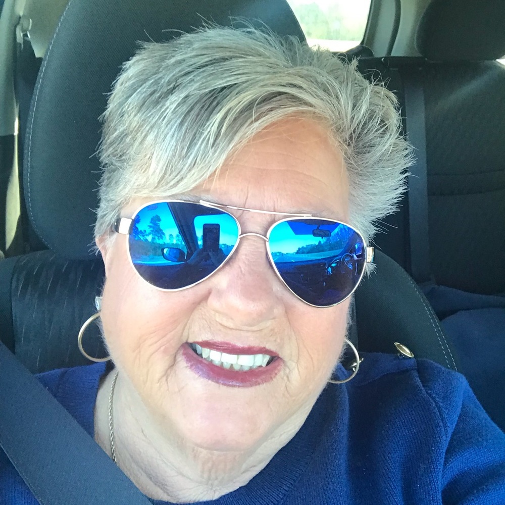 Meet your Posher, Brenda